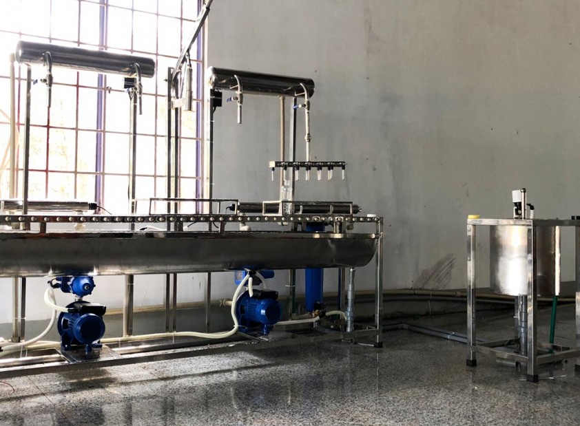 Hệ thống máy lọc nước RO công nghiệp trong sản xuất nước đóng chai