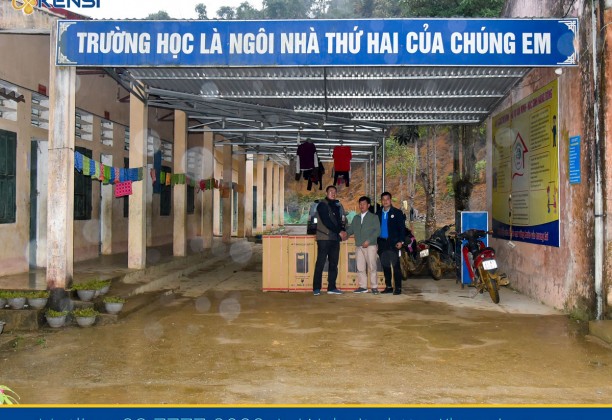 895 máy lọc nước RO Kensi được đưa về các trường bán trú tại Hà Giang