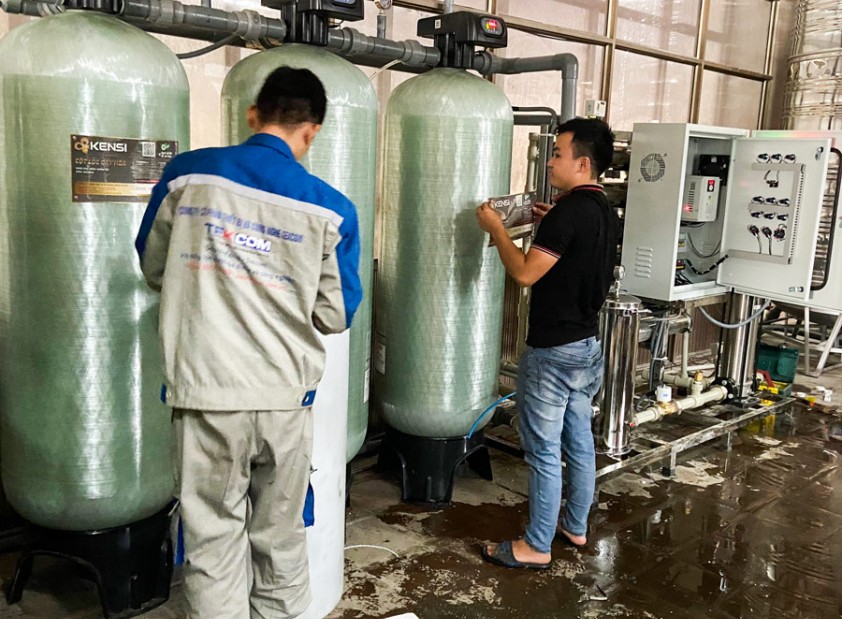 Dịch vụ sửa chữa hệ thống lọc nước RO công nghiệp tại Tekcom