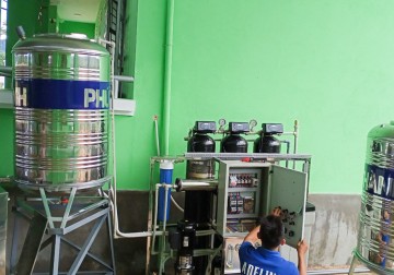 Lắp đặt hệ thống lọc nước RO công nghiệp 250LH cho các trường huyện Chư Păh, Gia Lai