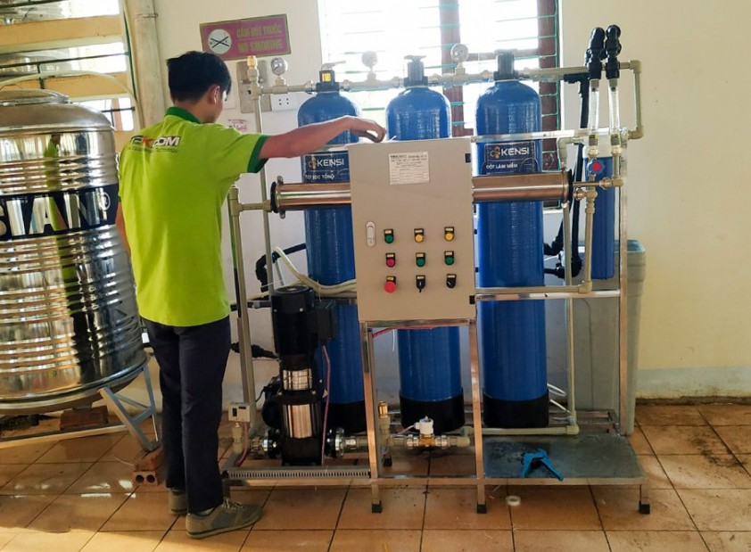 Giá thiết bị lọc nước công nghiệp RO có cao không?
