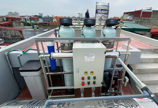 Lắp đặt hệ thống lọc nước công nghiệp RO 250 lh phục vụ sinh hoạt