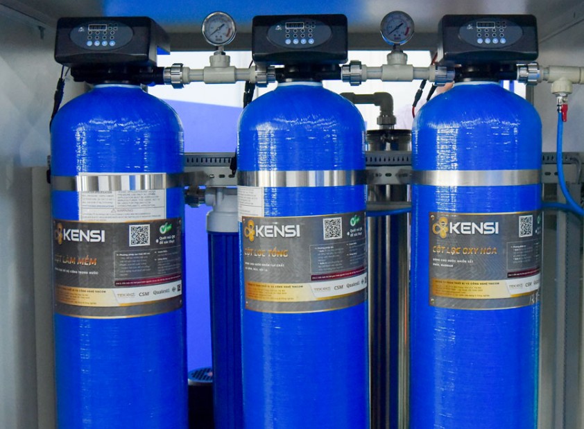 Gợi ý các lựa chọn máy lọc nước công nghiệp RO uống trực tiếp cho công nhân