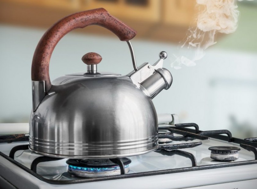 Cơ thể mất nước nên uống gì, những dấu hiệu khi bị mất nước