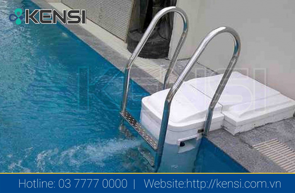 Nước sau khi lọc qua hệ thống xử lý lọc nước bể bơi đảm bảo tiêu chuẩn nước sạch
