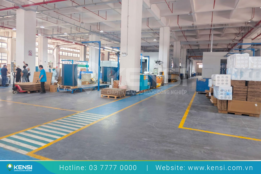 Tekcom lắp đặt máy nước nóng Heat Pump cho trường học trên toàn quốc