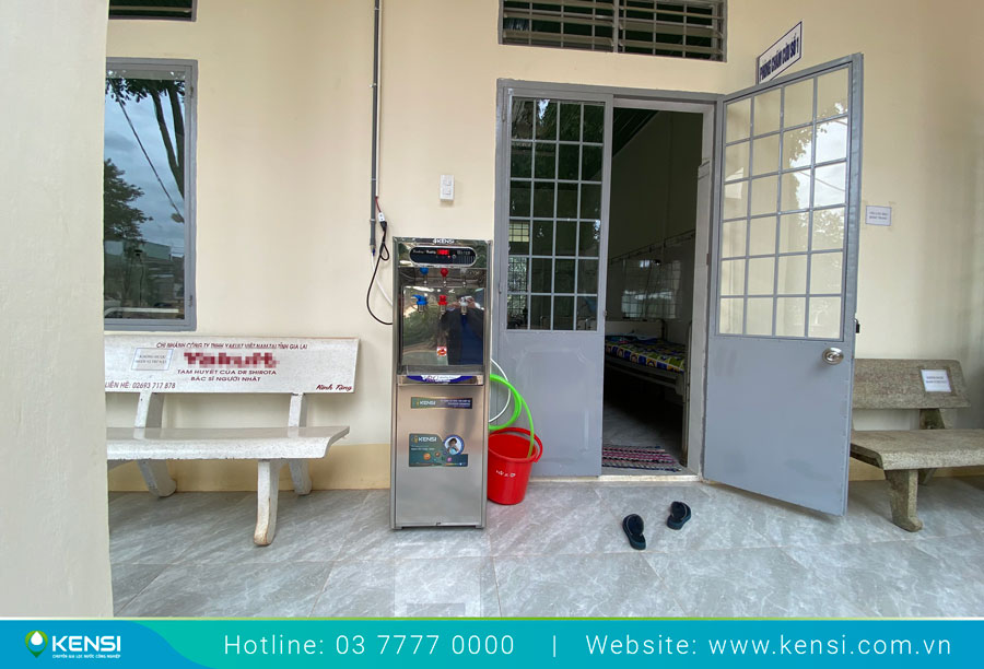 Nước sạch từ hệ thống RO được cấp đi các điểm sử dụng