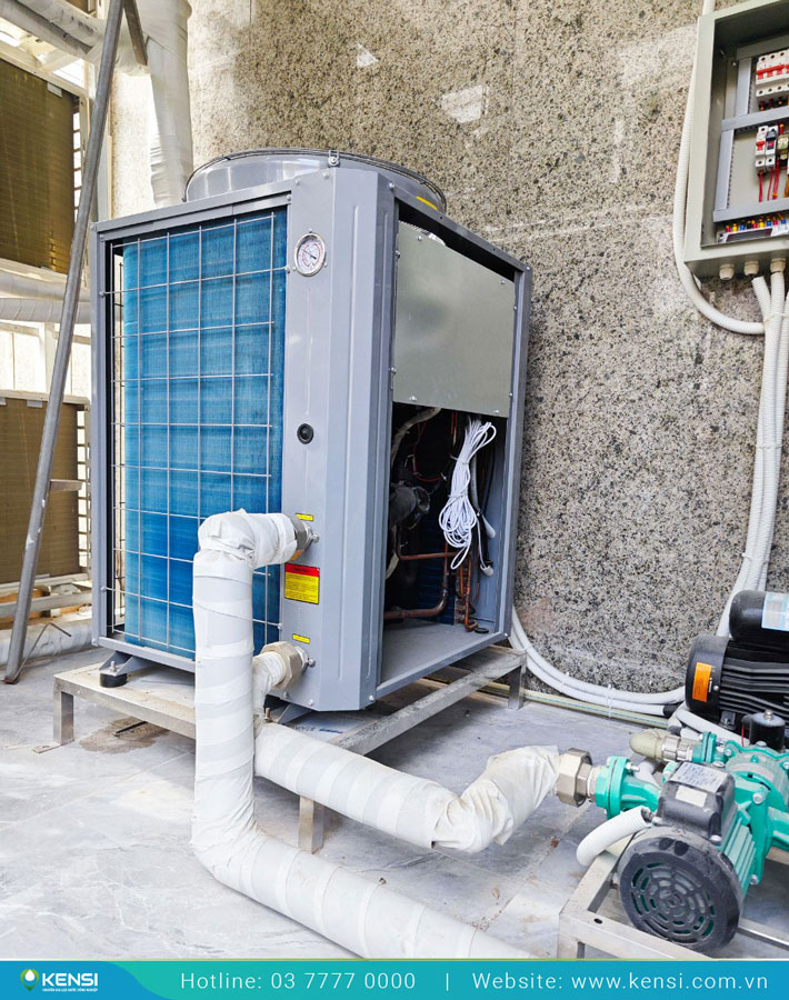 Hệ thống nước nóng trung tâm Heat Pump công nghiệp giúp nguồn nước nóng được đảm bảo 
