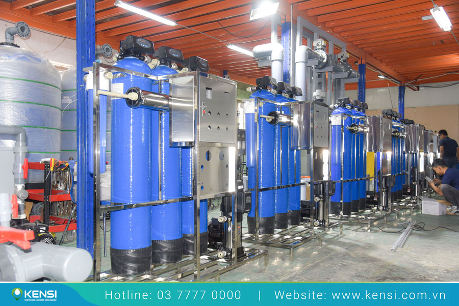Cận cảnh hệ thống lọc nước RO lắp ráp tại xưởng Tekcom