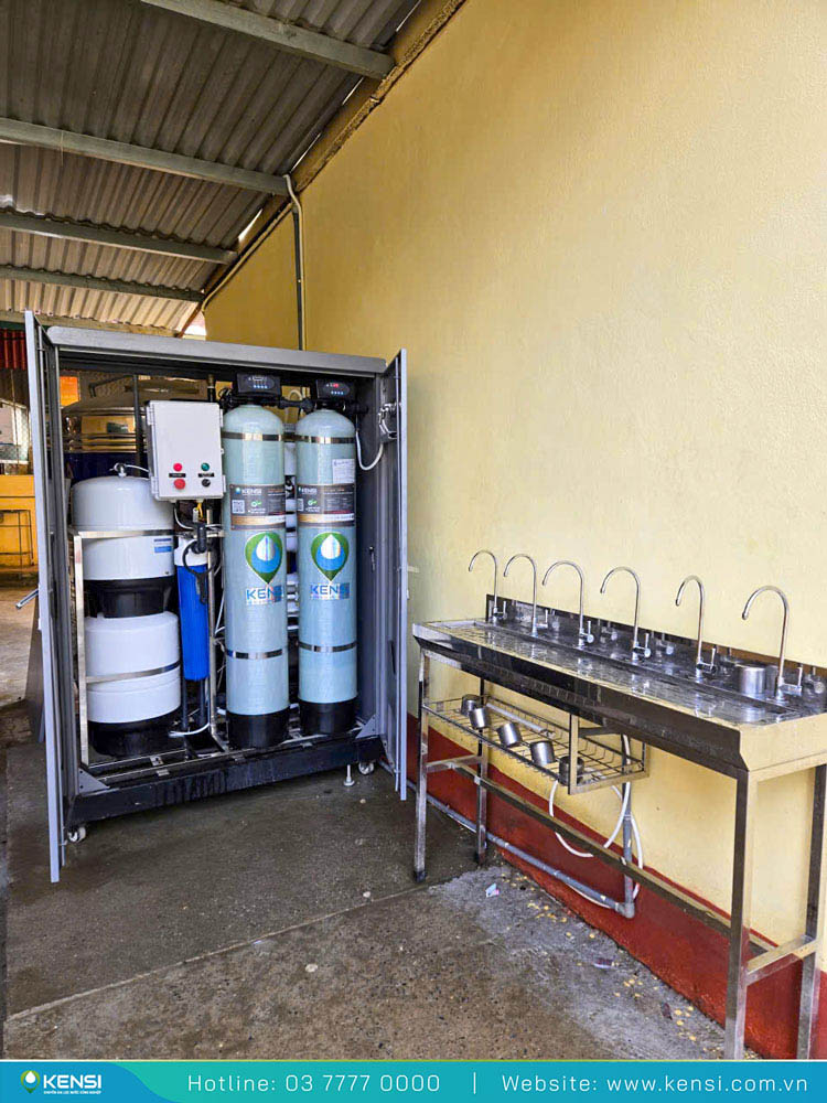 Hệ thống lọc nước RO cung cấp nước sạch tinh khiết, uống trực tiếp