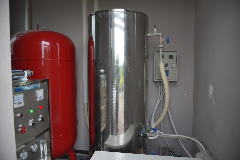 Tekcom thi công lắp đặt hệ thống máy lọc nước công nghiệp lắp đặt cho nhà thông minh kết hợp thiết bị làm nóng nước và bình áp tích công suất lớn